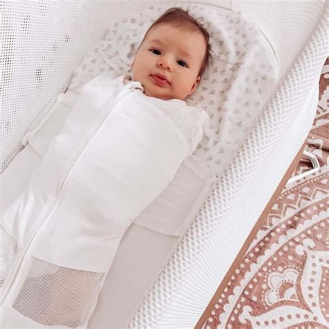 7 receiving blankets and 5 swaddle Selling and selling