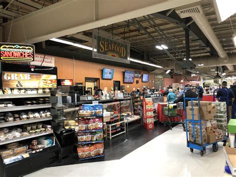 TOUR: Big Bunny Market - Southbridge, MA