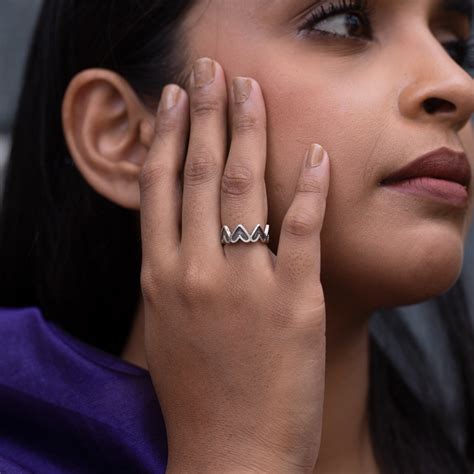 Connected Hearts Rings Silver – Urbanitii