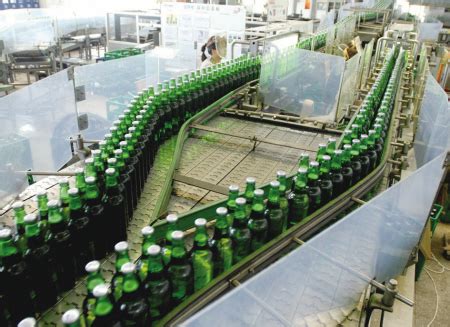 宁波一条流水线一天“流”出72万瓶啤酒-新闻中心-中国宁波网