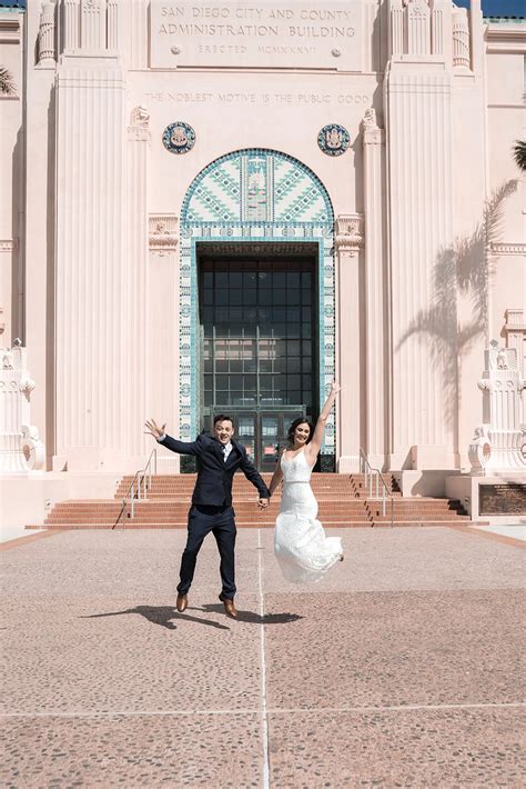 San Diego Courthouse Wedding Photographer | Heather Broomhall Photography