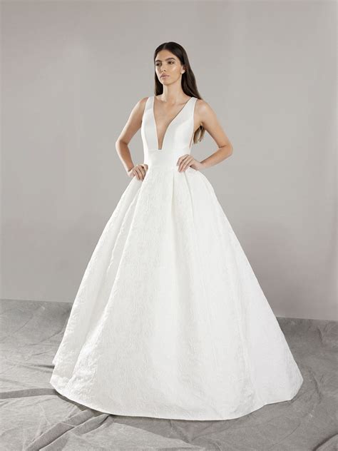 Pronovias - Patsy's Bridal Boutique