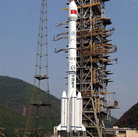 历史上的今天9月20日_1981年中国首次通过一枚运载火箭发射三颗卫星成功。