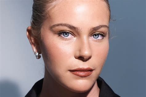 Image result for Estee Lauder Makeup Tutorial