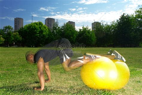 People Doing Sports 的图像结果