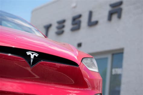 Tesla to fix software in two million cars to improve Autopilot system ...