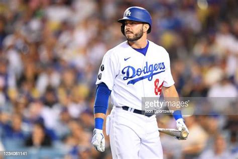 Dugout Icon Photos and Premium High Res Pictures - Getty Images