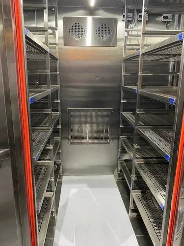 Walk-in Chambers - Walking Stability Chamber Manufacturer from Vasai