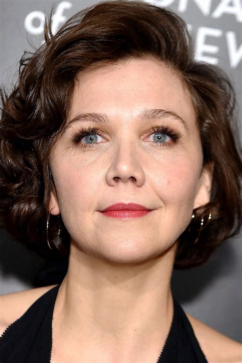Download Actress Maggie Gyllenhaal Celebrity Wallpaper | Wallpapers.com