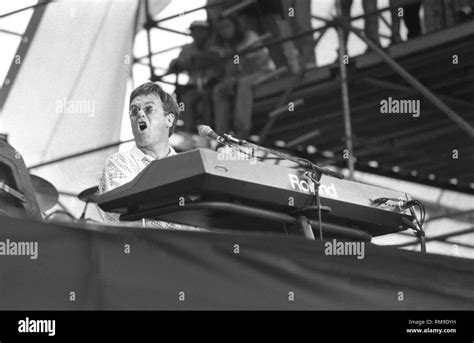 Example Singer 的图像结果