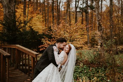Shannon + CJ: Dreamy Fall Wedding at Holly Hedge Estate - dearlybeloved ...