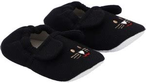Hopscotch Girls Slip on Sneakers Price in India - Buy Hopscotch Girls ...