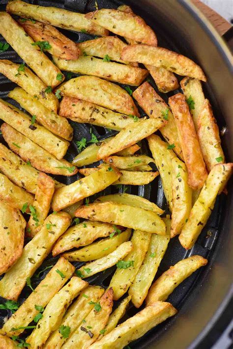 Air Fryer French Fries {Crispy, Fluffy, Ready In 10 Minutes!}