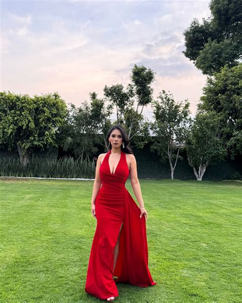 Itcel Macias ‘’La Morocha’’ | Un traje de baño que terminó entre las olas del mar 🥲😆… #morocha # ...