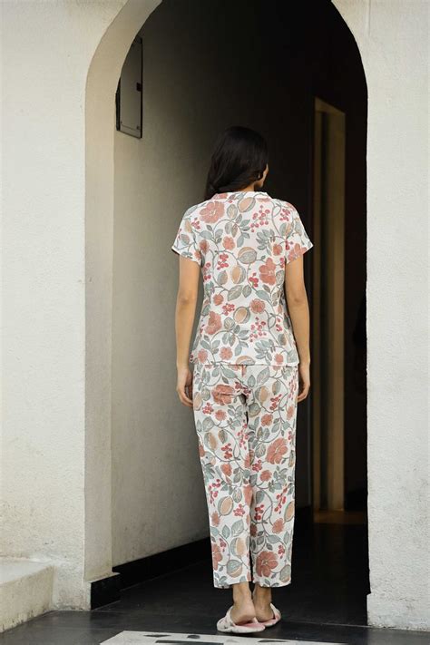 Teal & white pure cotton printed night suit set – Sanskruti Homes