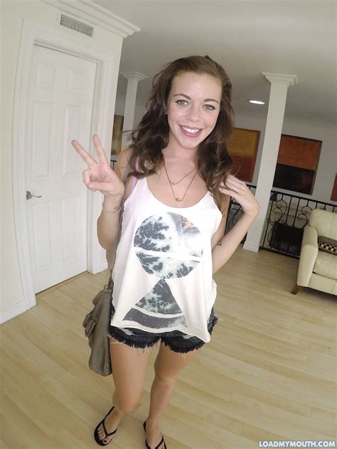 Stella Daniels's feet