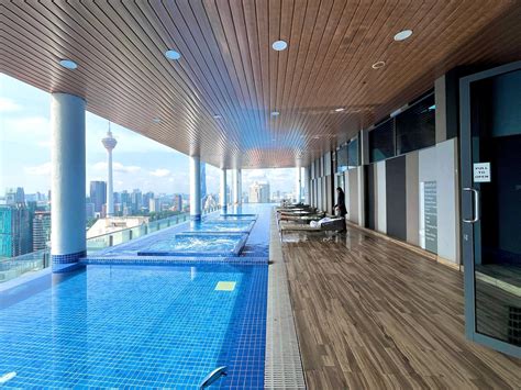 @72BB3203 BEST SKY Pool KLTower KLCC Merdeka Tower - Flats for Rent in ...