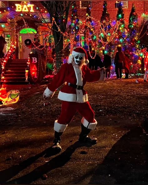Pin by J O R D Y N on Christmas | Clown horror, Horror movies funny ...