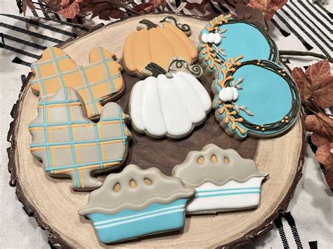 Thanksgiving Cookie Decorating with Amy & Amy, Yellow & Co., Mahomet ...