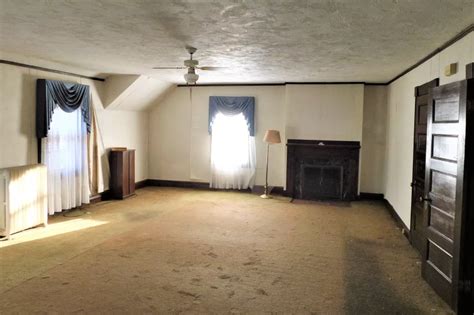 House of the Week: Former Sterling Inn goes to auction - masslive.com