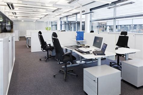 美国两家公司共享办公室-办公空间装修案例-筑龙室内设计论坛