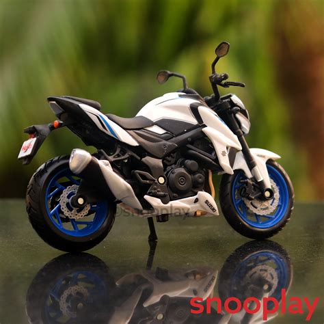 Licensed Suzuki GSX - S750 ABS Diecast Bike Model | 1:18 Scale | 14 Ye ...