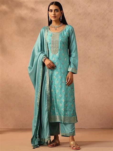 Buy Designer Pakistani Suits for Women Online | Libas