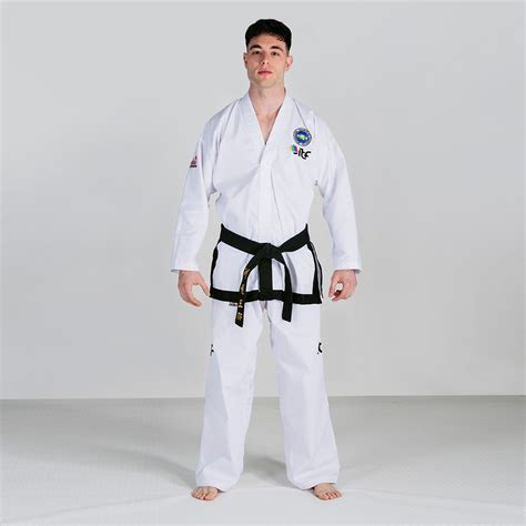 Phân biệt võ phục Taekwondo ITF và WTF