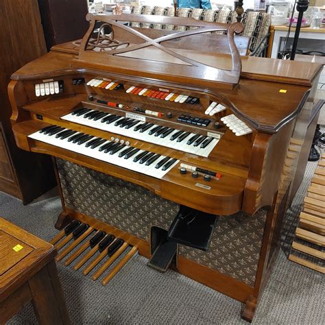Baldwin Electric Organ – Habitat for Humanity Greater Ottawa ReStore