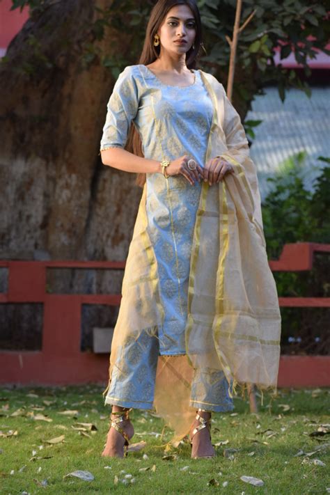Powder Blue-Gold Handblock Suit Set – Label Krisha