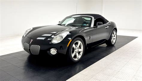 2006 Pontiac Solstice | Classic Auto Mall