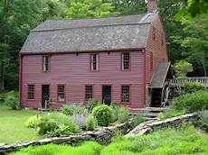 Gambrel Roofs by 20 Exles Of Homes With Gambrel Roofs Photo Exles Gambrel Roofs