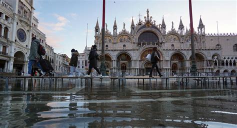 Divider of the Sea – Can Mose(s) Save Venice From Sinking? - iGlobenews