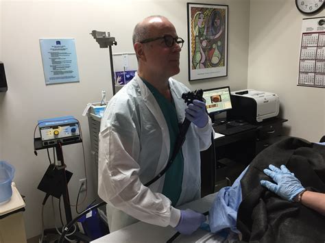 Dr. David Tenembaum Spanish Speaking Gastroenterologist in Woodside,NY