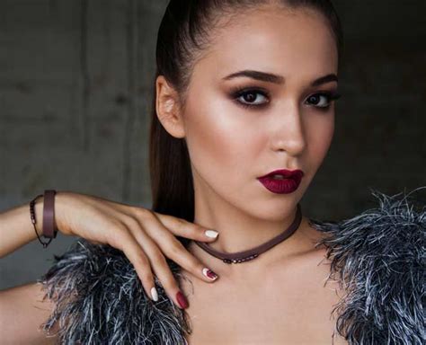 Here's An Easy Guide To Doing A Matte Makeup Look | Herzindagi