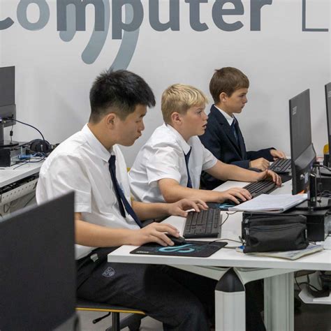 Year 7 & 8 students are learning to code a two-player dice game | A ...