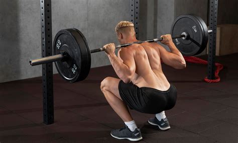 Low Bar Squat vs High Bar Squat, Mana yang Lebih Efektif? | SFIDN ...