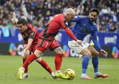 Suspendido el Rayo-Oviedo por las malas condiciones del terreno de juego