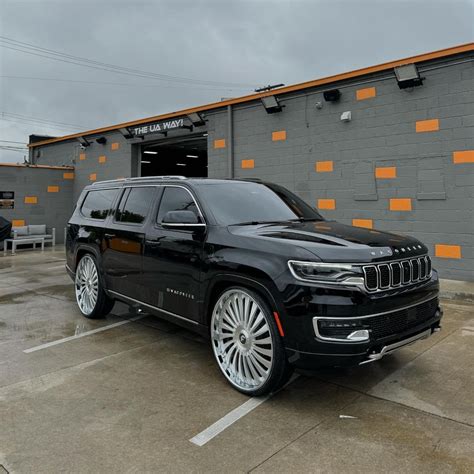 Jeep Wagoneer on 30-Inch Wheels Is Apparently the First of Its Kind in the Midwest - autoevolution
