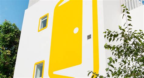 BLOOMROOMS @ LINK ROAD (New Delhi) - Hotel Reviews, Photos, Rate ...