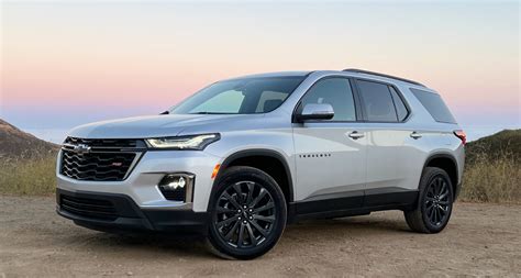 2022 Chevrolet Traverse Review and Test Drive | Capital One Auto Navigator