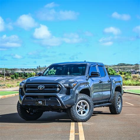 Underground 2025 Toyota Tacoma Has Chunky ATs and Classic Six-Spoke Rims, Lift Comes Next ...
