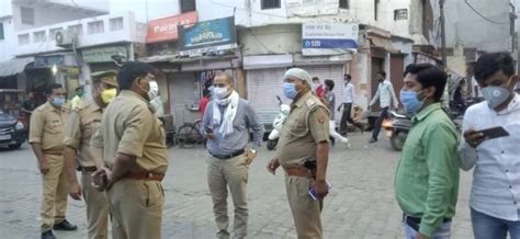 शहर के प्रमुख बाजारों समेत कई इलाके बंद - Many areas closed including ...