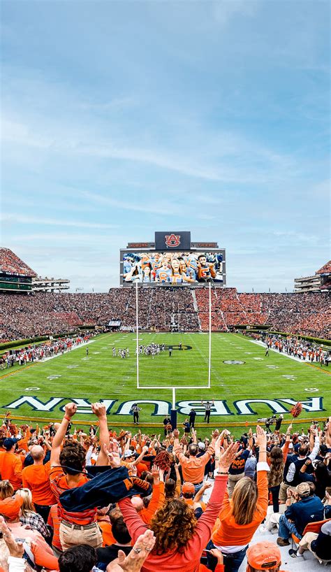 Auburn Tigers Football vs Georgia Bulldogs Football Tickets 2026 | SeatGeek