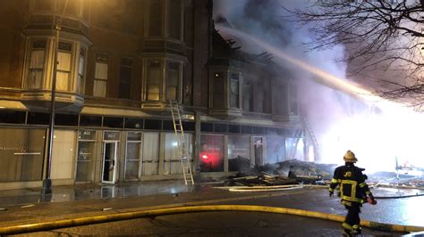 Fire, overnight building collapse blocks 5th Street in Columbus | wthr.com