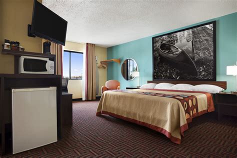 Super 8 by Wyndham Marion | Marion, IL Hotels