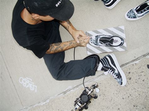 Spanish Artist Alehsy Has Strict Rules for Instagram