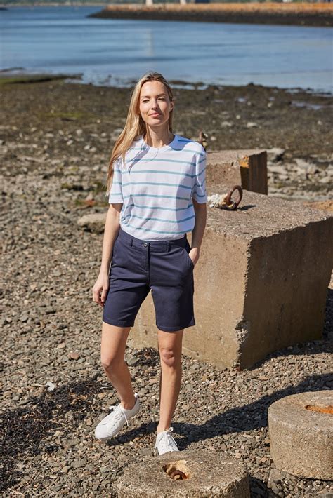 FR606 LADIES’ CHINO SHORTS – Front Row & Co