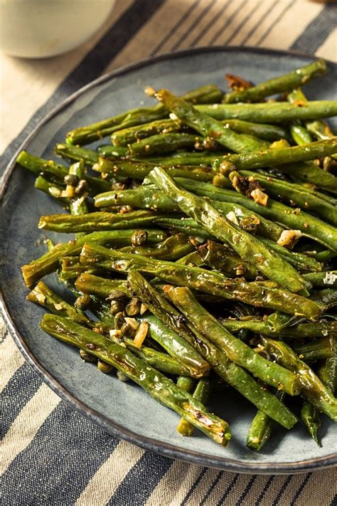 Oven-Roasted Green Beans (Easy Side Dish) - Insanely Good