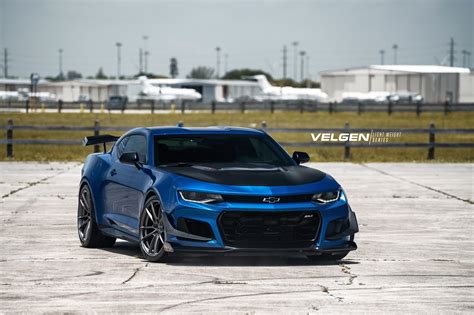 Chevrolet Camaro ZL1 6th Gen Blue Velgen VF5 | Wheel Front